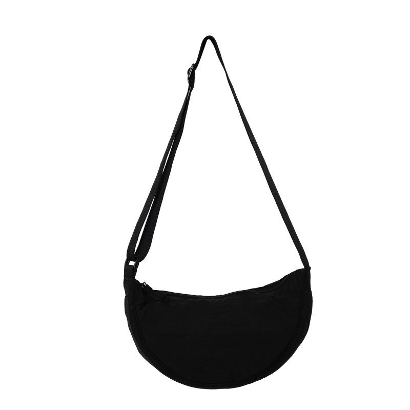 Simple and Lightweight Dumpling Bag Style Casual and Versatile Couple Messenger Bag Daily Commuting Mobile Phone Shoulder Bag