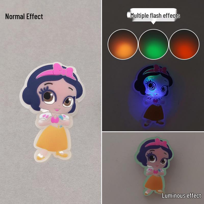 2025 Светодиодные светящиеся шармы для обуви кроксы - Мигающие забавные DIY аксессуары