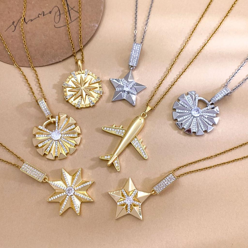 Necklace European, American moon star micro-inlaid zircon necklace accessories female niche personality light luxury high-end accessories