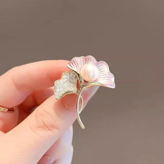 Ginkgo Leaf Brooch Elegant Faux Pearl Lapel Pin Rhinestone Leaf Brooch Pin for Women Coats Shirts Scarves Shawls Bags