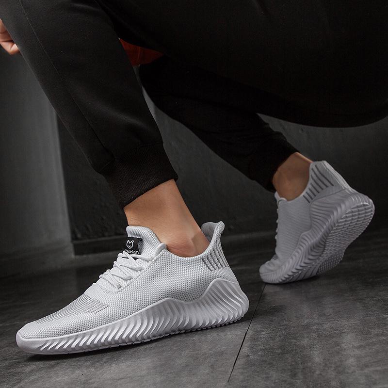 "Korean Style Men's Mesh Running Shoes: Trendy, Lightweight, Low-Top Sports Shoes - Sizes 39-48"