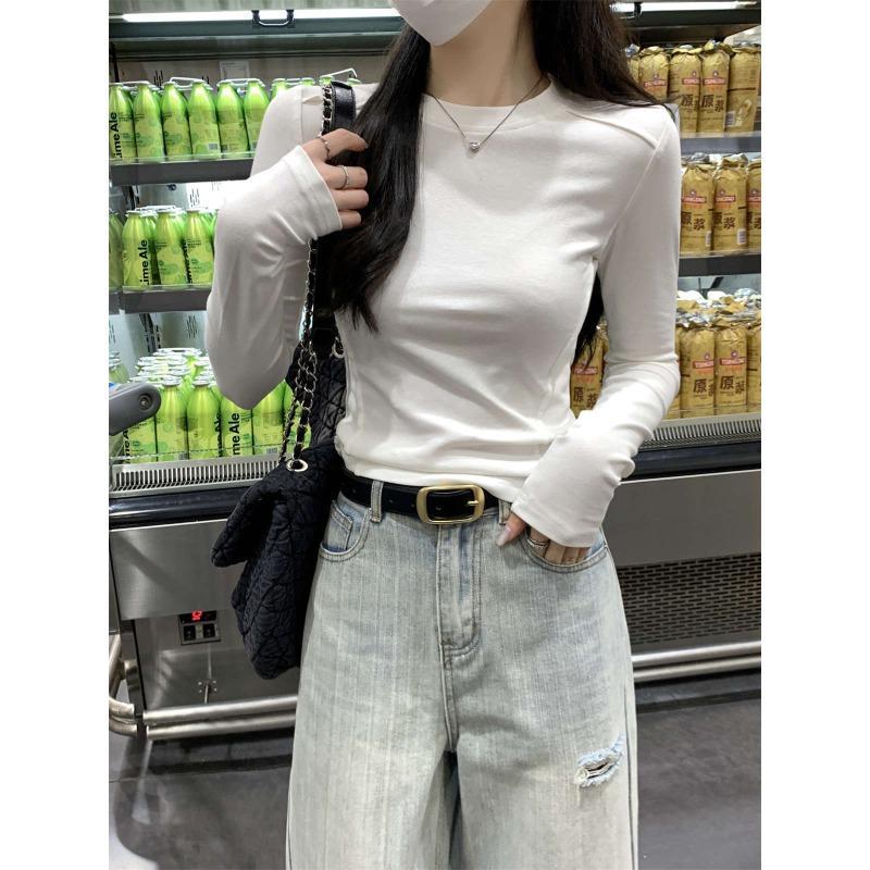 A White Bottomed Shirt, A Female Fishbone Front Shoulder Long-sleeved Shirt, A Slim-fitting and Thin Inner Top in Spring, Autumn and Winter.