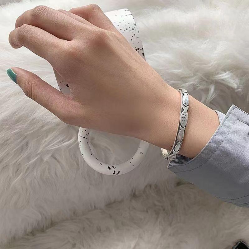 Vintage Styles Adjustable Fish Motif Cuff Bracelet Craft Of Sturdy Alloy Materials