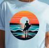 Surfer Silhouette Sonnenuntergang T-Shirt | Retro Strandwelle Tee, Surf- und Strandhemd