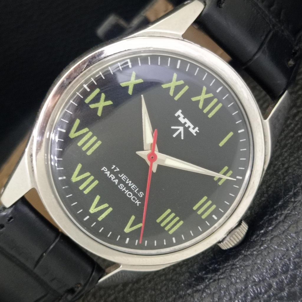 

INDIAN VINTAGE HMT HAND-WINDING MENS ROMAN FIGURE BLACK DIAL WATCH a702885-1 R211-a702885