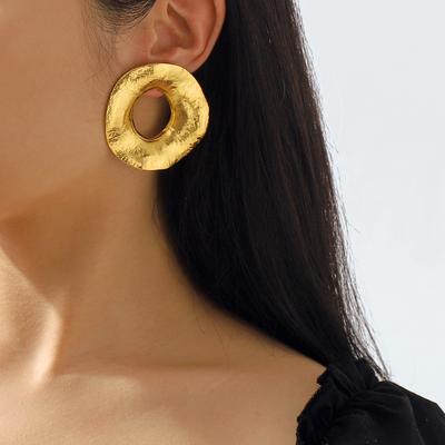 Women's Jewelry Exaggerated Earrings French Geometric Irregular Metal Earrings Niche Texture Fashion Earrings.