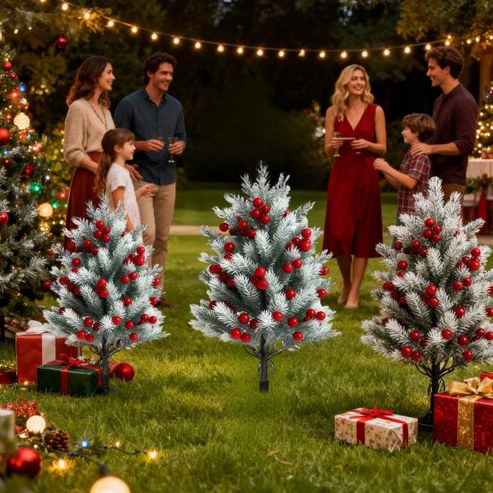 Christmas Tree Wind-Resistant Stability Strong Structure Pine Needle Xmas Tree with Berry Details Realistic Garden Decoration