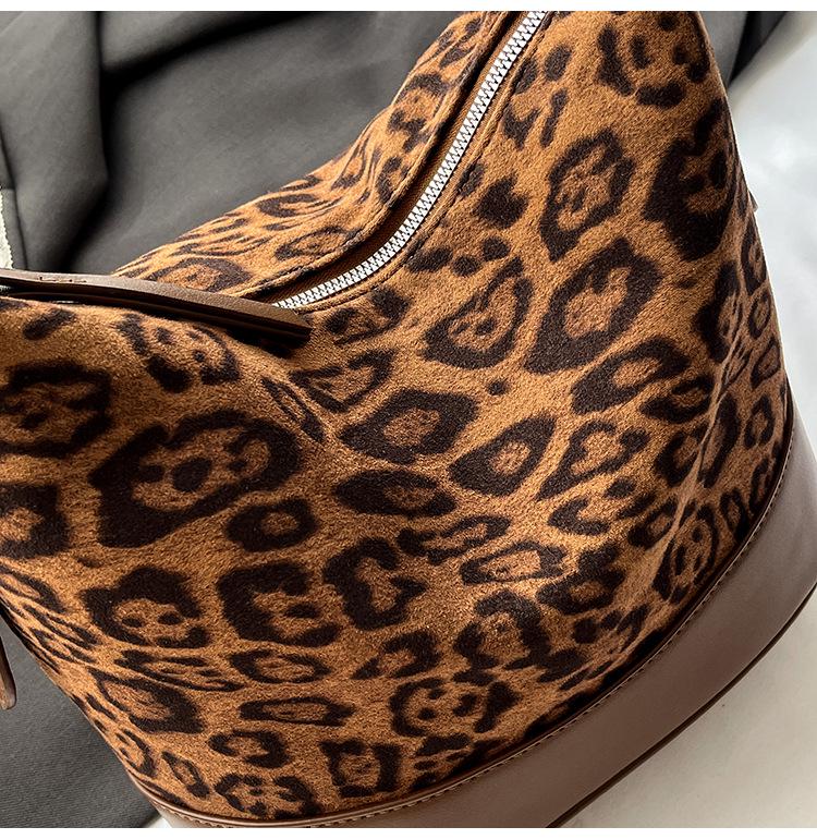 Women's Trendy Crossbody Autumn/Winter Bucket Bag