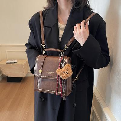 Bolsa nicho com senso de design, mochila casual feminina, bolsa de mão retrô para sair