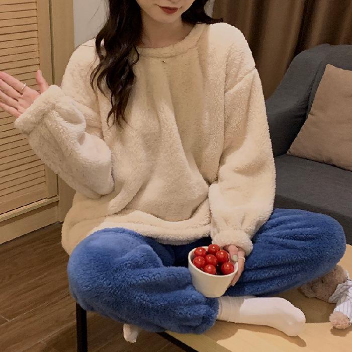 Women's Winter Plush Pajamas Set: Long-Sleeve, Solid Color, Thick Coral Fleece for Home or Outdoor Wear