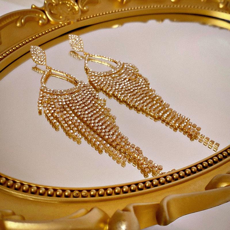 

Light Luxury Style Water Drop Long Tassel Earrings Fashionable and Elegant High-end Earrings for Women