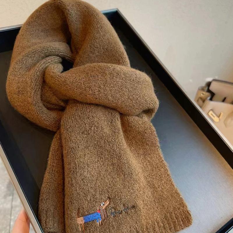 

Hot-selling embroidered scarves, cartoon puppy scarves, popular solid color autumn and winter scarves бежевий
