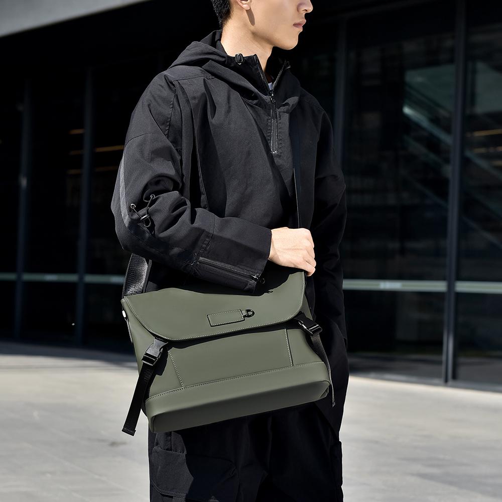 Men's Crossbody Bag One-shoulder Messenger Bag Travel Backpack Portable Business Bag