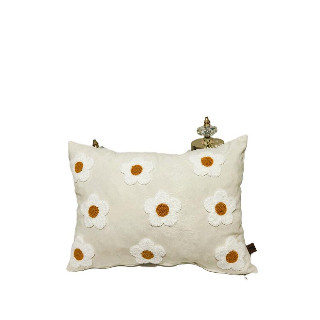 Linen Fabric 35*50 Daisy Pattern Punch Throw Pillow Cover (punch)