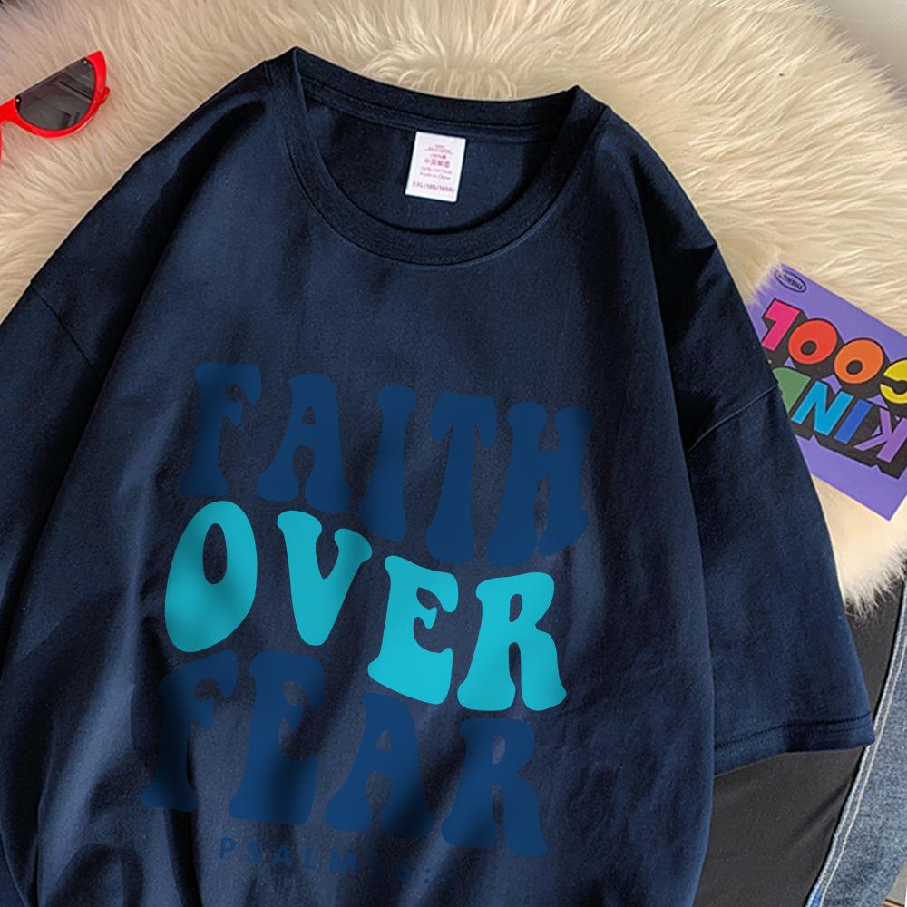 Мужская и женская футболка с принтом алфавита из хлопка — фото 7