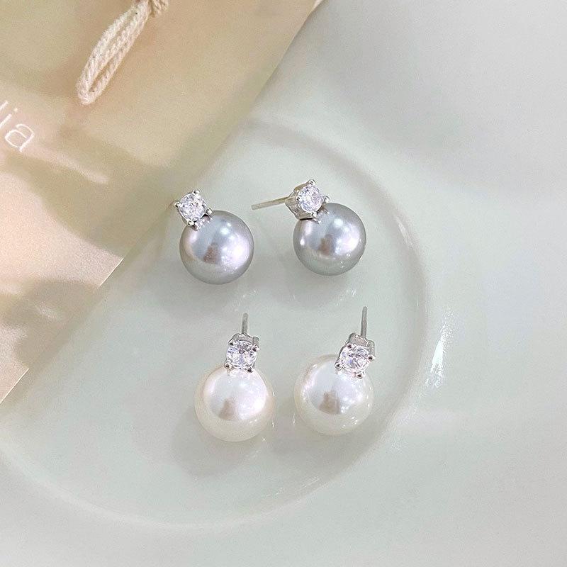 Fresh Pearl Earrings Light Luxury High-end Versatile French Lady-style Earrings Earrings