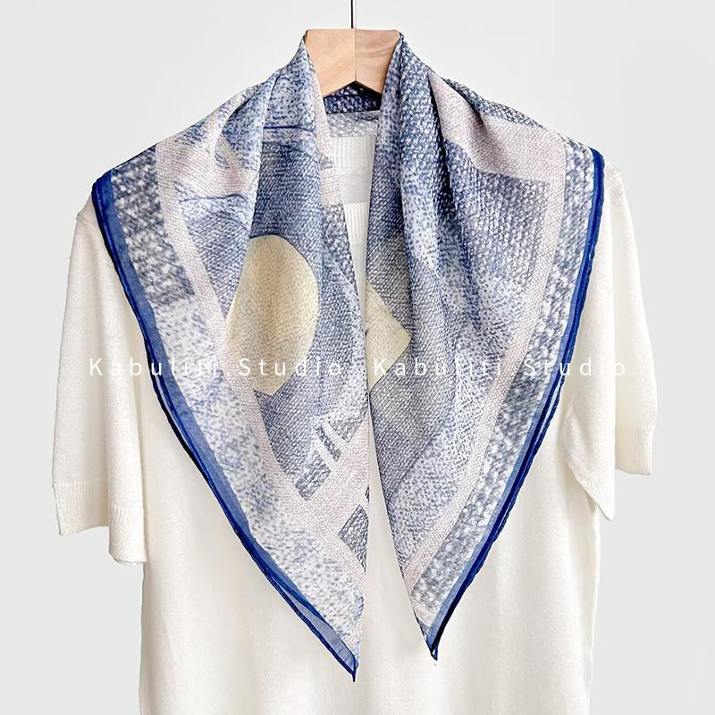 Polka dot small square scarf silk scarf women's matching shirt professional flight attendant neck protection neck circumference neck tulle scarf scarf