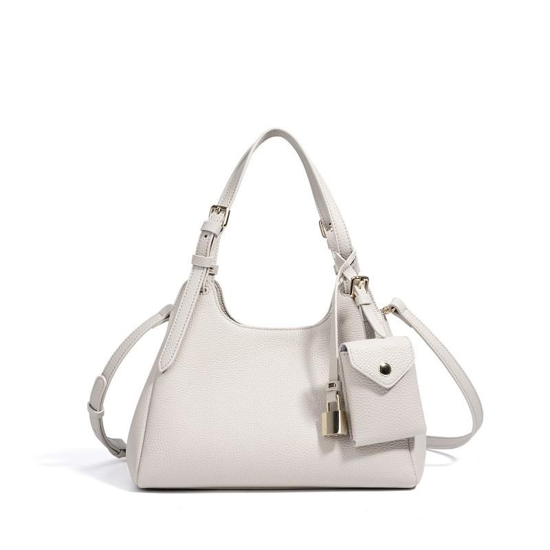 

2026 Early Handbag Leather Fashionable Underarm Bag Female Niche Design Commuting Crossbody Decoration Small 26x13x20cm