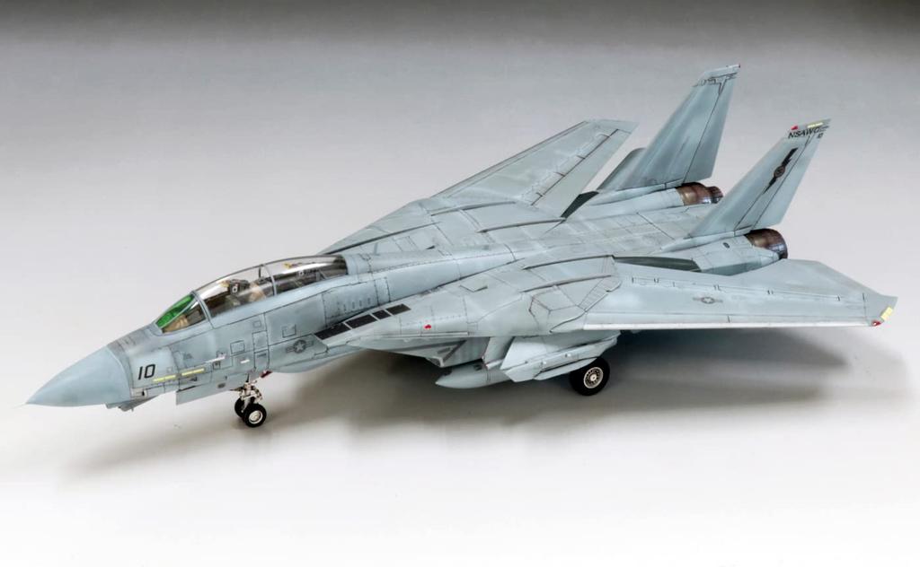Fine Mold Aircraft Series US Navy Tomcat Top Gun Plastic Model FP36 1/72 F-14A