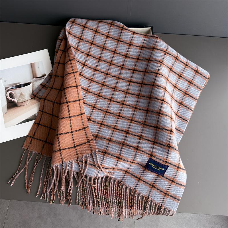 

Осенне-зимняя атмосфера Клетчатый теплый шарф Женская шаль Универсальный для поездок Бахрома Мелкий песок Имитация кашемирового шарфа 200cmX53cm (with tassel)