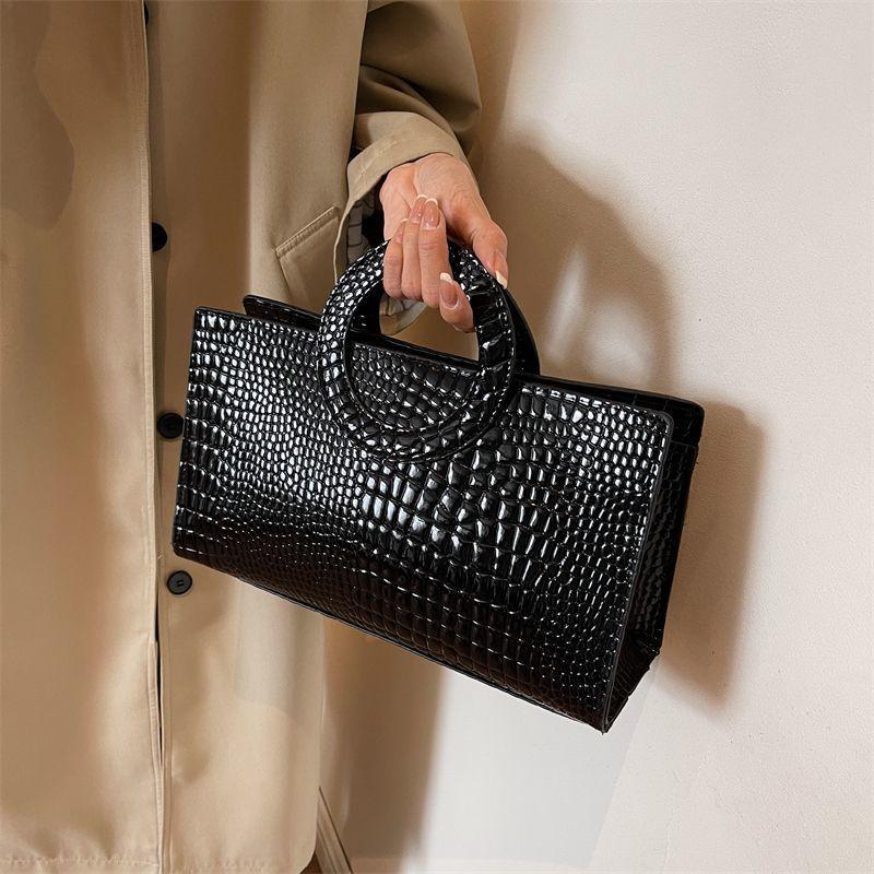 Large-capacity Briefcase European and American Fashion Trendy Women's Crocodile Pattern Texture Shoulder Portable Messenger Women's Bag