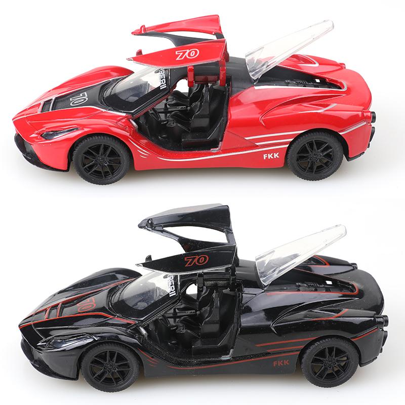 (Bagged) 1:36 Alloy Pullback Racing Car Simulation Toy, Cool Three-Door Racing Car, Children's Toy.