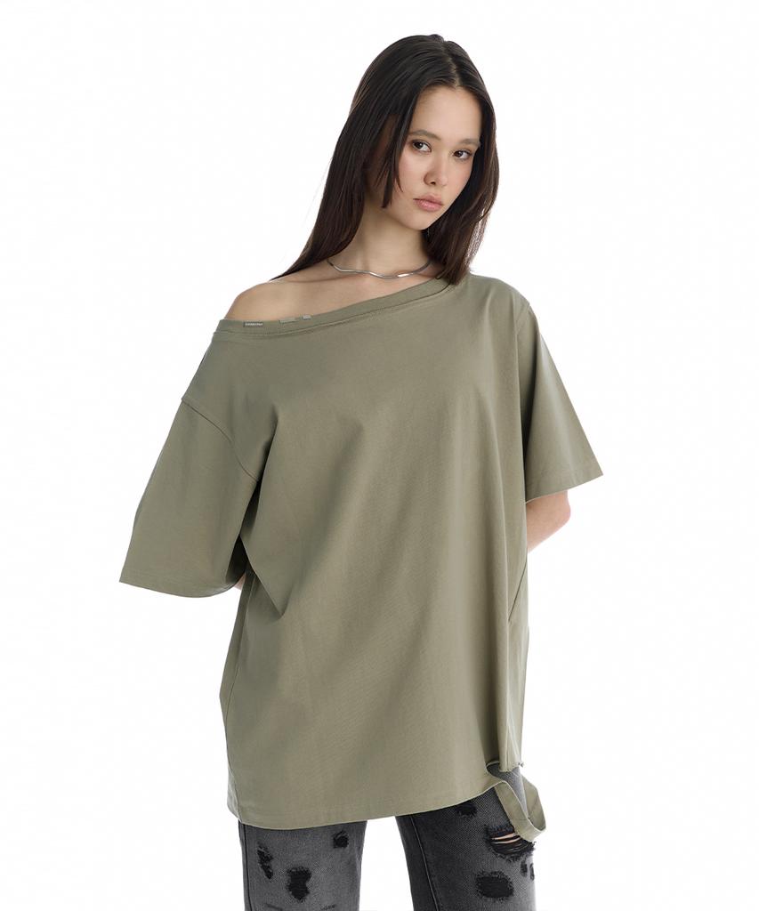 Teulimingbeodeu Off-Shoulder Raw Edge T-Shirt [ Khaki ]