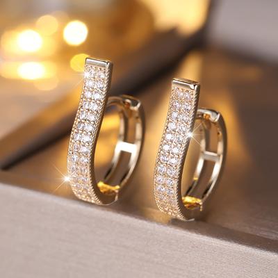 Goldfarbene Creolen für Frauen, glänzende Micro-weiße Zirkonia, CZ-Ohrringe, luxuriöser Modeschmuck