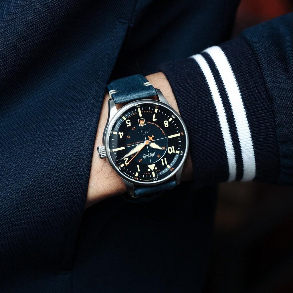AVI-8 Hawker Hurricane Kent Automatic Sussex Leather Strap Blue Dial Automatic AV-4094-02 Men's Watch