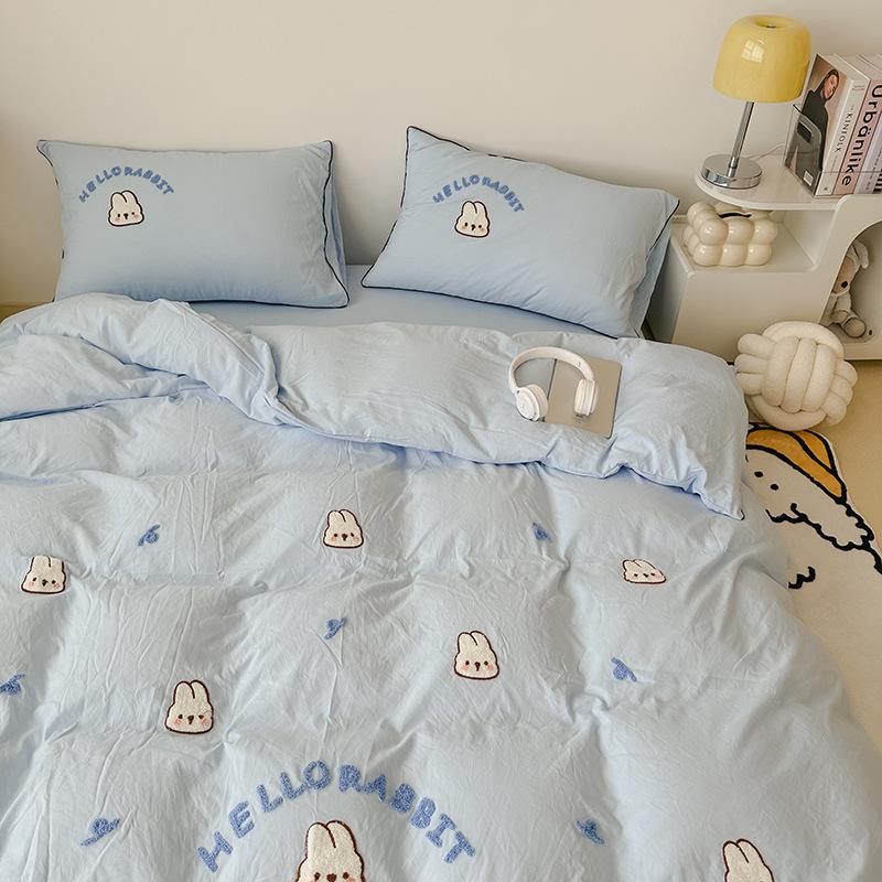 Cute Bear Washed Cotton Bed Four-piece Set Soft Skin-friendly Yellow Quilt Cover Bed Sheet Three-piece Set