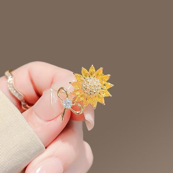 Dames Broche Sprankelende Strass Steentjes Zonnebloem Strik Vorm Reversspeld Pakken Jassen Tassen Sjaals Badge Veelzijdig Accessoire