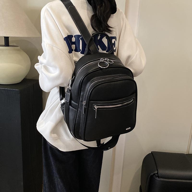 High-end fashion backpack women's new versatile student class commuting schoolbag large-capacity backpack