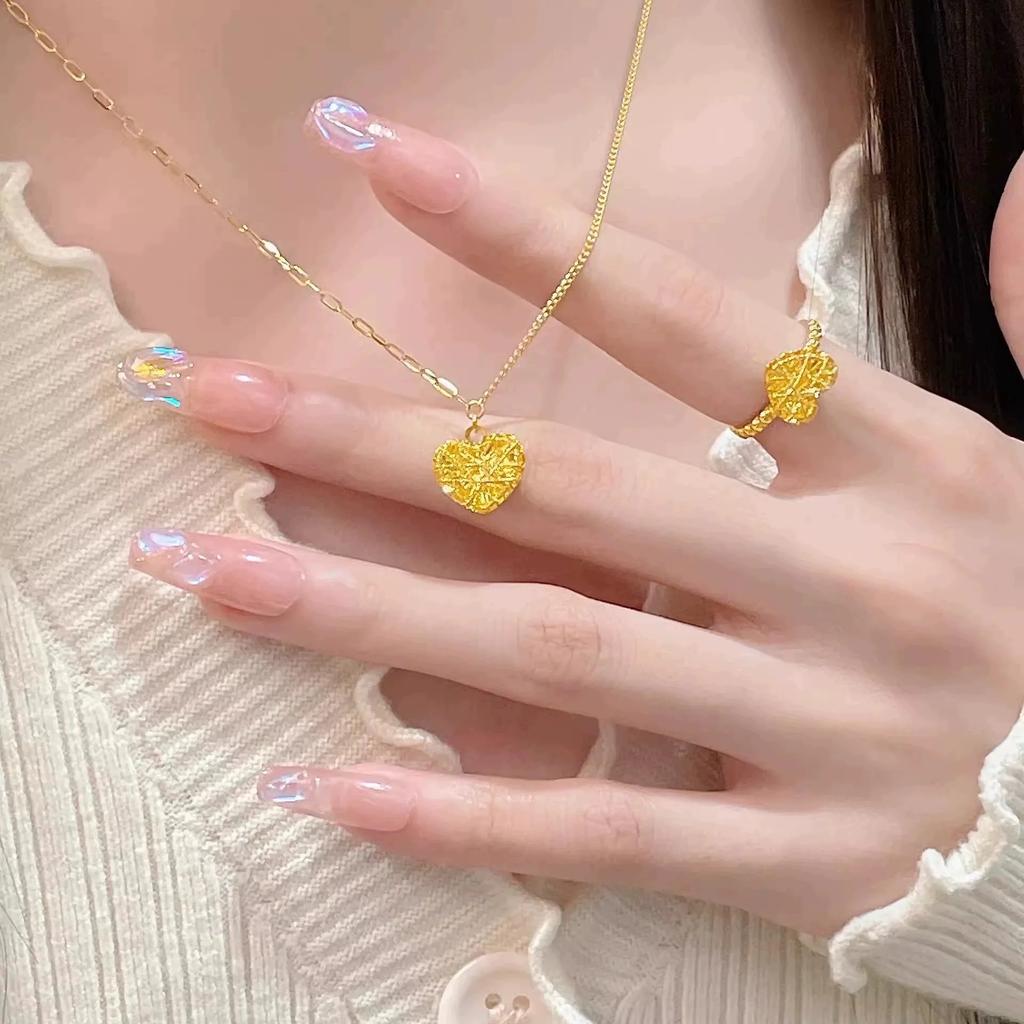 Echtgold gebürsteter Zuckerwürfel Liebe AB Halskette leichter Luxus mit süßem Design Sinn für weibliches Geschenk Schmuck