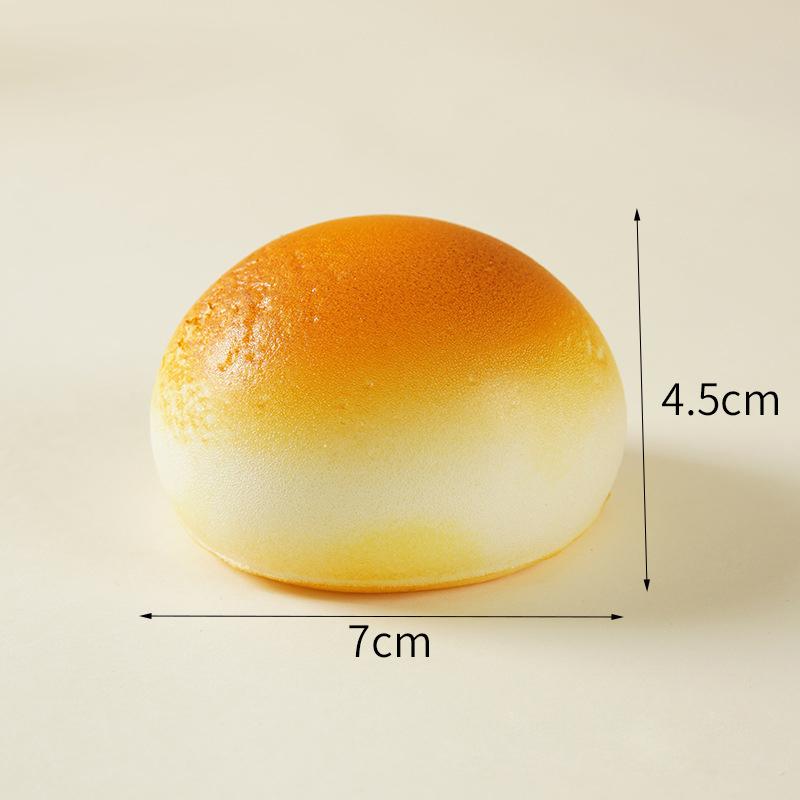 Slow Pu Rising Baked Buns Golden Buns Props Squeeze Decompression Vent Pinch Fun Toys Simulation Baked Bread Pendant Decoration