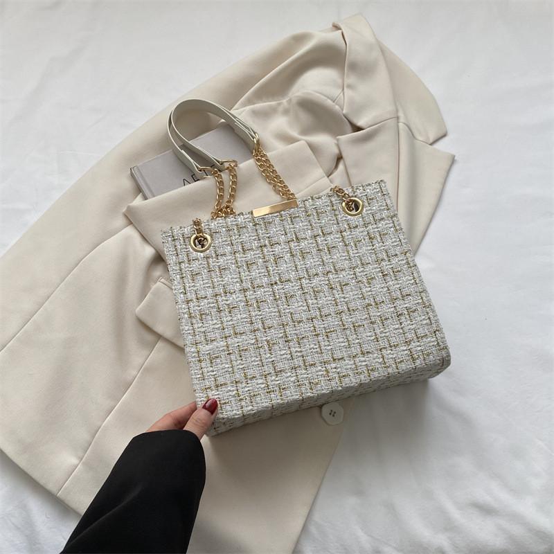 Chic Retro Large Capacity Tote Bag 2023 Summer New Fashion Chain Shoulder Bag For Casual Commute Crossbody