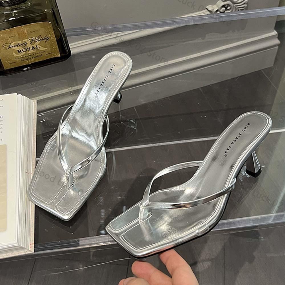 

Мода 2025 Женские Летние Сексуальные Босоножки на Каблуке Шлепанцы Женская Обувь Модные Женские Туфли Квадратный Носок Шпилька Вьетнамки Высокий Каблук Тапочки 39 серебряный