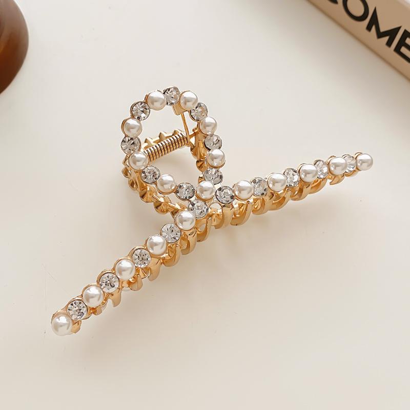 Elegant Korean Shark Metal Hairpin Clip for Stylish Hair
