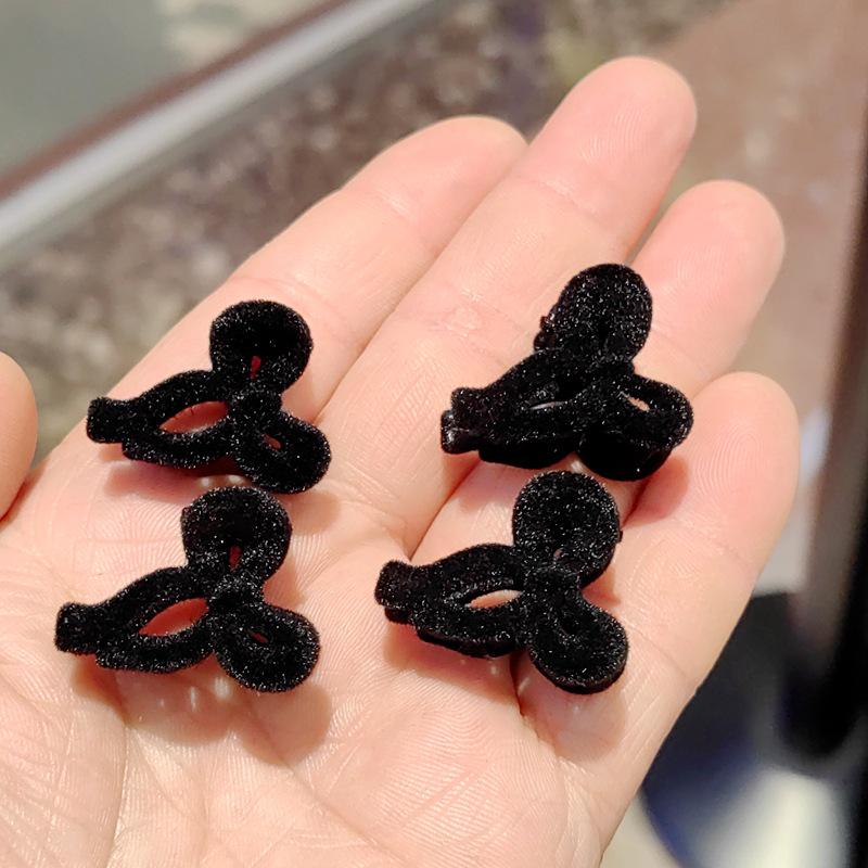 2024 Neue Herbst/Winter Beflockte Schleife Krallenklemme, Damen Haarspange für Pony