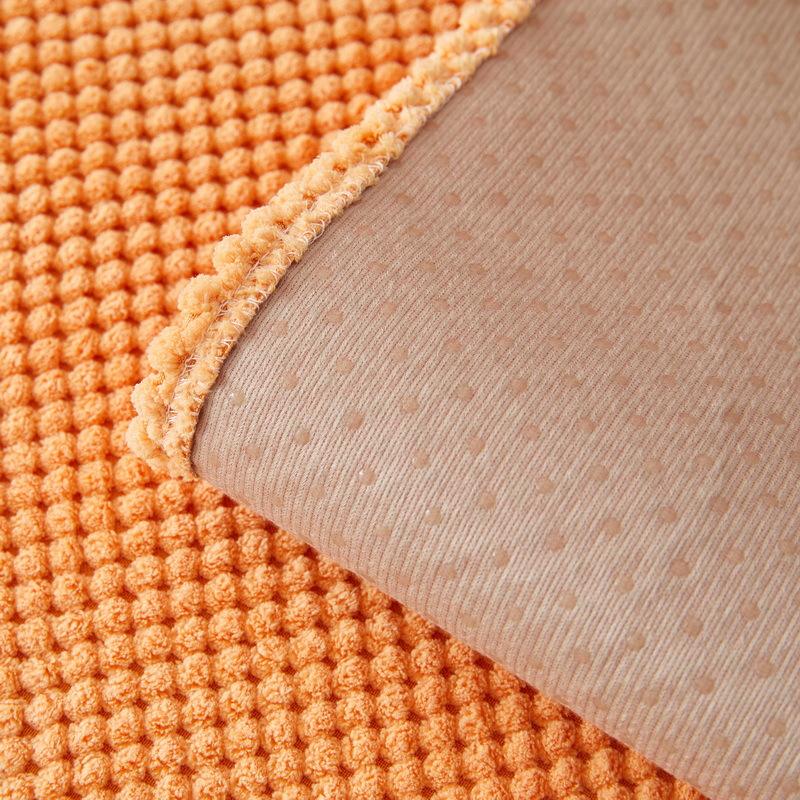 Подушка для дивана на все времена года — фото 7