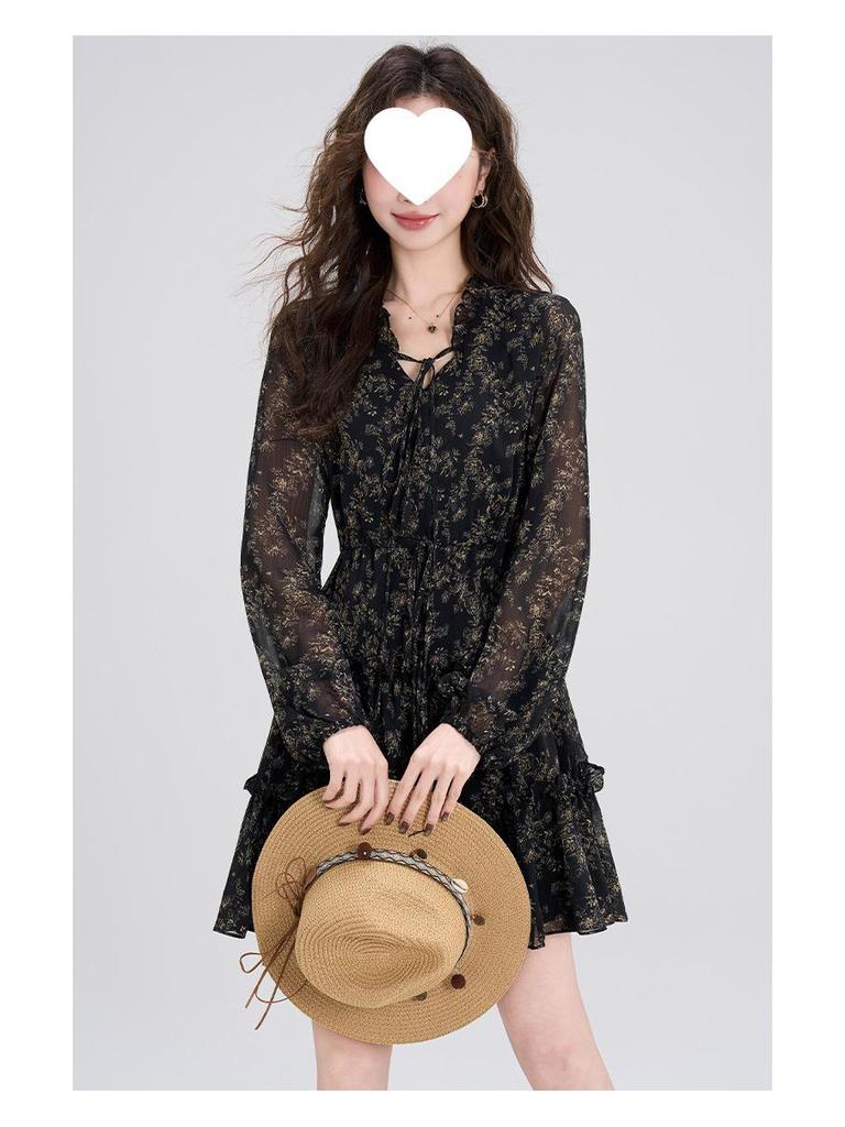 Chic Retro Floral Chiffon Dress: Petite Waist-Cinched Slim Black Style for Autumn & Winter
