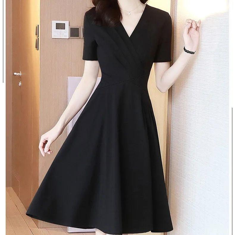 Mm Dress Spring and Summer New French Short-sleeved V-neck Women's Temperament Retro Hepburn Style Small Black Dress