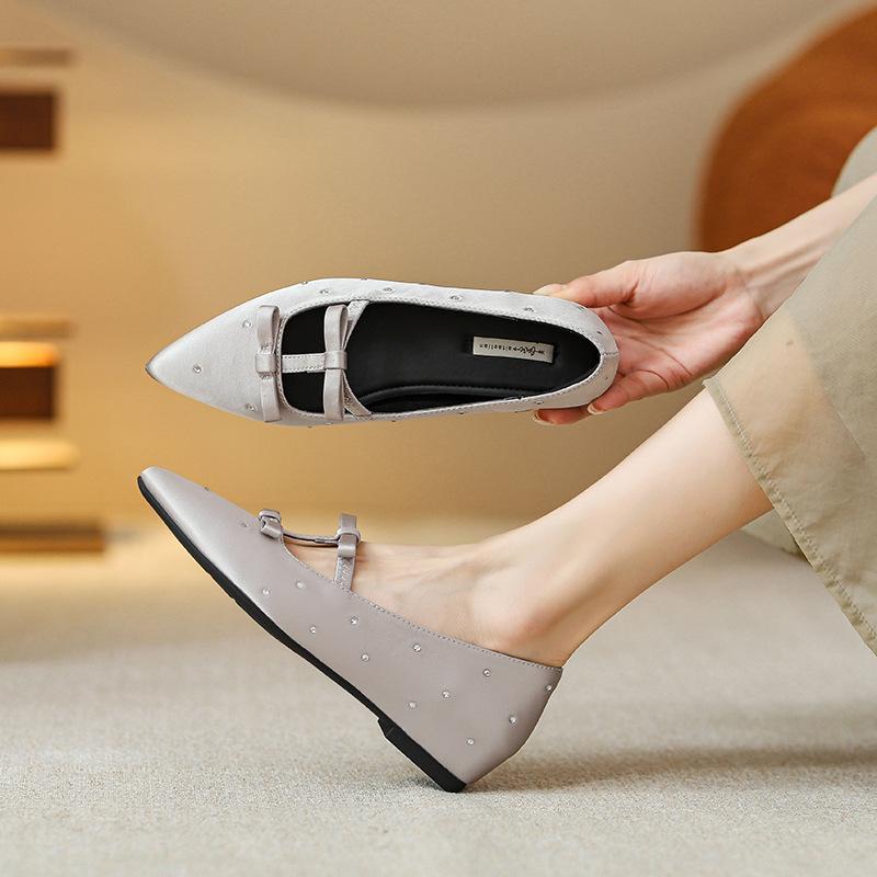 

Остроносые красивые туфли на толстом каблуке на плоской подошве женские летние 25 весенне-летние новые универсальные со стразами и бантом Мэри Джейн на высоком каблуке 40