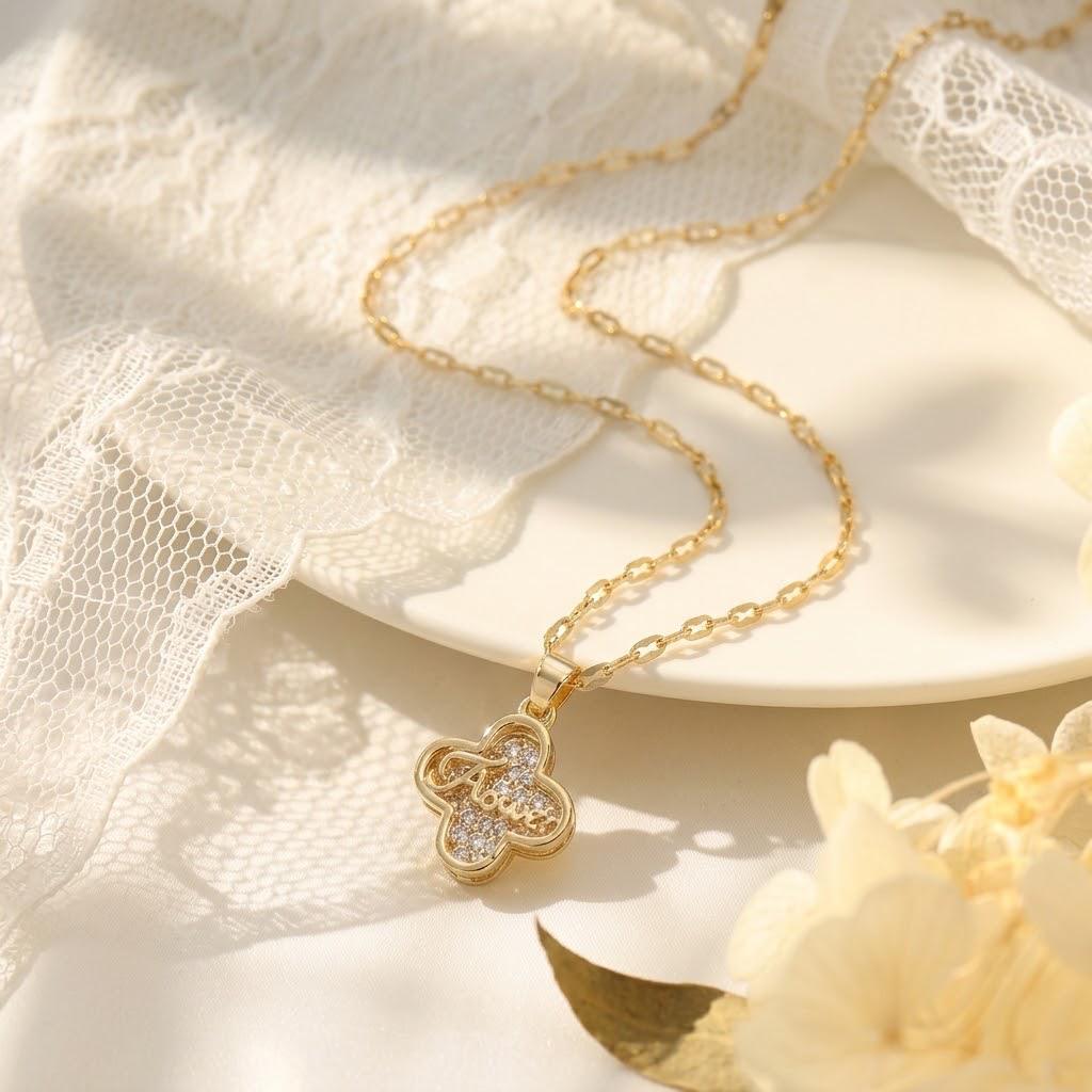 Titanium Steel Four-Leaf Clover Pendant Necklace - Luxurious Women's Clavicle Chain Accessory