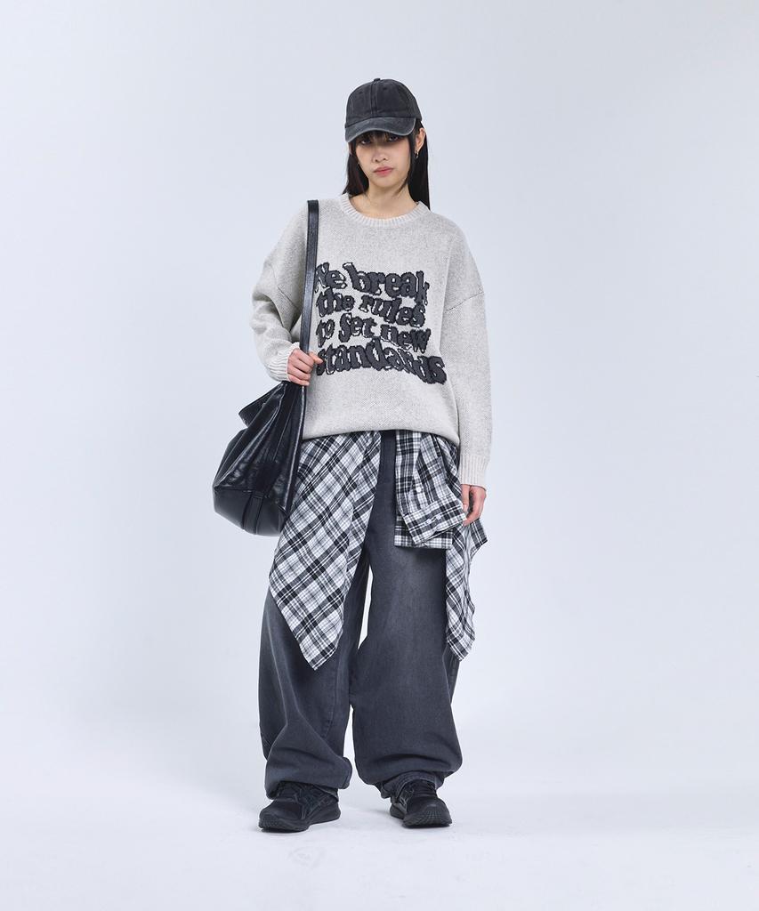 STANDARDERROR 87-Stan191 Art Lettering Oversized Jacquard Knit Gray