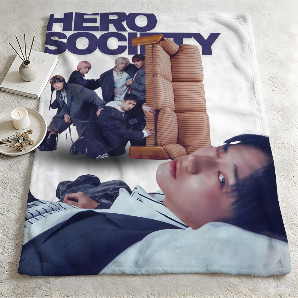 music P-P1 Harmony-Y Throw Warm Soft Flannel Blanket, Multi-use for Sofa Bed Camping Travel Nap
