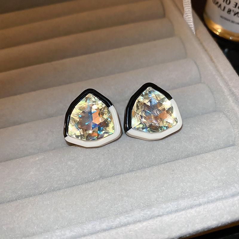 GemChic Women's Earrings Fashion Ear Stud Needle Embed Zircon Imitation Pearl Geometric Earrings Versatile Birthday Christmas Jewelry Gift