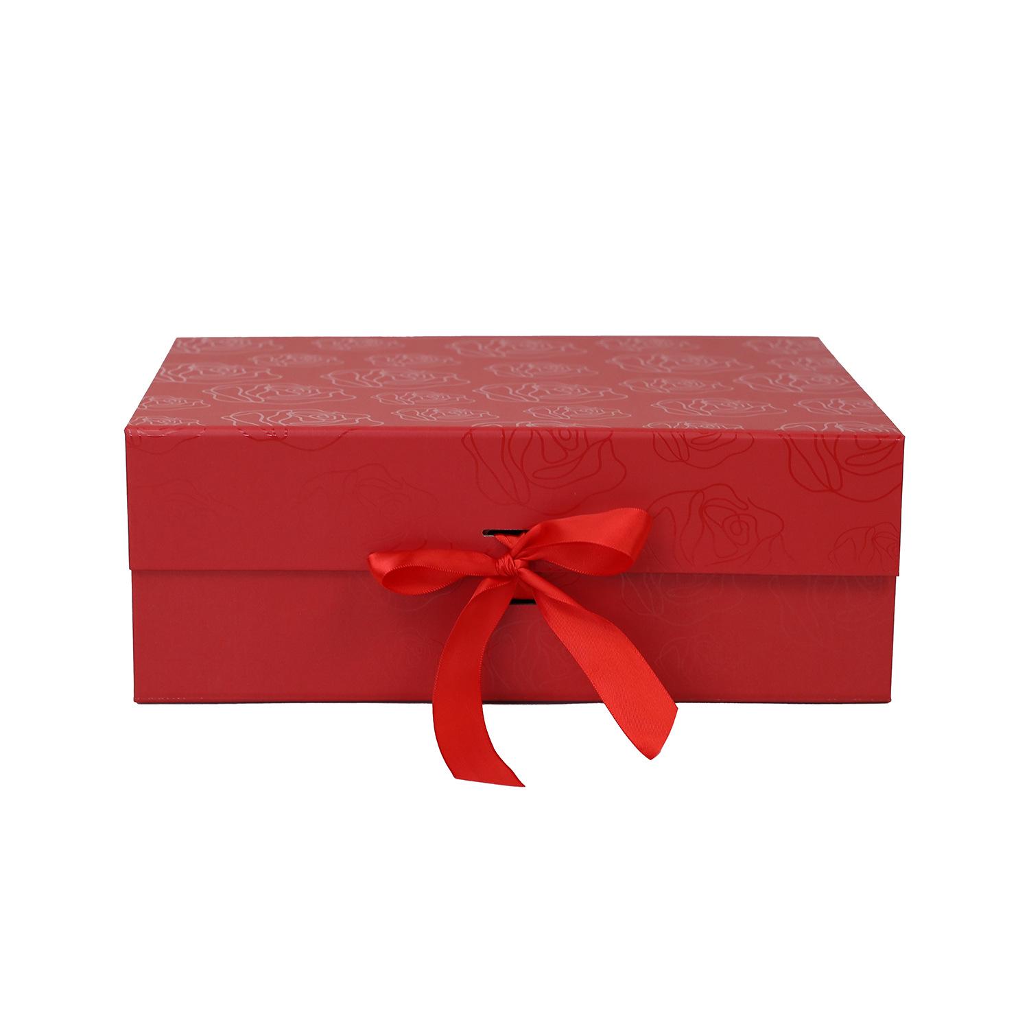 

Red Pattern High-End Hot Stamping Foldable Gift Box Red UV Style; 20*18.2*8