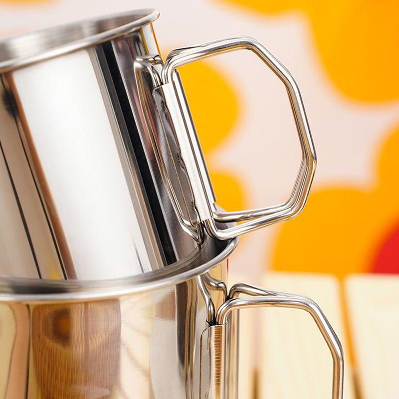 304 Rostfritt Stål Hopfällbart Handtag Campingmugg Bärbar Vikbar Mug för Vandring, Ryggsäcksvandring och Utomhus Överlevnadsutrustning