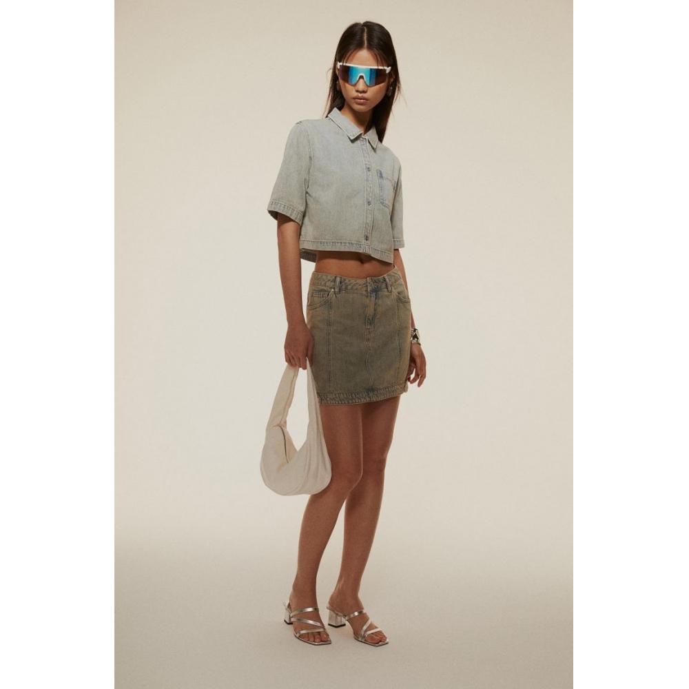 

HM Джинсовая рубашка с короткими рукавами синего цвета с потертостями