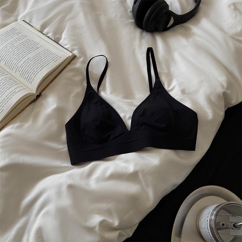 French cashmere milk leather triangle cup underwear deep V thin shoulder strap no trace steel ring small chest gathering bra CM